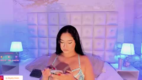 Snapshot of gaby_blaze chatting on December 12, 8:43 pm Gaby Blaze online show from December 12, 8:43 pm