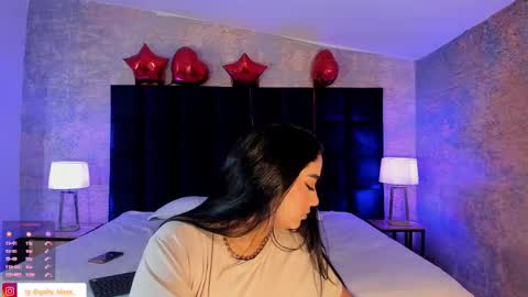 Snapshot of gaby_blaze chatting on February 19, 1:51 am Gaby Blaze online show from February 19, 1:51 am