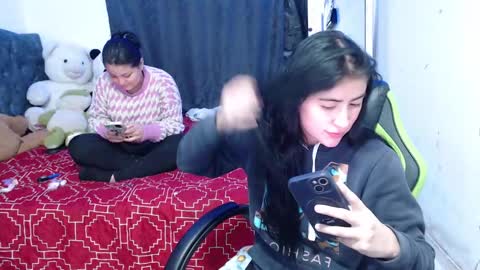 Snapshot of gaby_foz chatting on January 22, 11:10 pm Gabriela online show from January 22, 11:10 pm