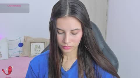 Snapshot of gaby_olsen chatting on February 25, 10:39 pm Gabriela online show from February 25, 10:39 pm