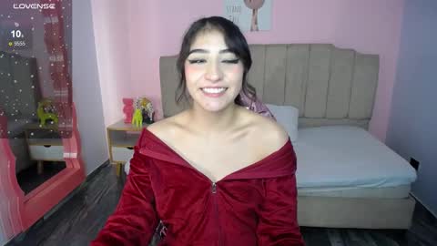 Snapshot of gaby_s1 chatting on February 4, 7:29 am Gaby online show from February 4, 7:29 am