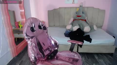 Snapshot of gaby_s1 chatting on February 12, 7:23 am Gaby online show from February 12, 7:23 am