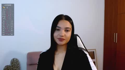 My name is Gabriela.. nice to meet you thumbs up please its very important to me online show from October 6, 4:37 pm