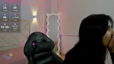 Snapshot of gaby_tay1 chatting on April 29, 3:21 am Gaby online show from April 29, 3:21 am