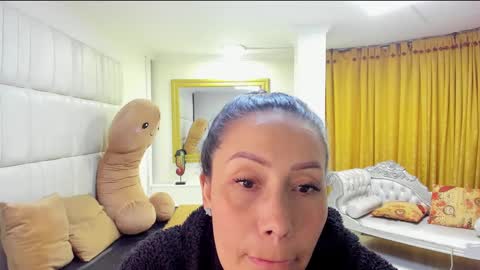 gabriela online show from December 6, 9:46 pm