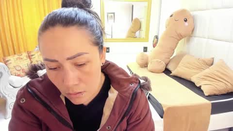 Snapshot of gaby_trent chatting on October 14, 2:07 pm gabriela online show from October 14, 2:07 pm