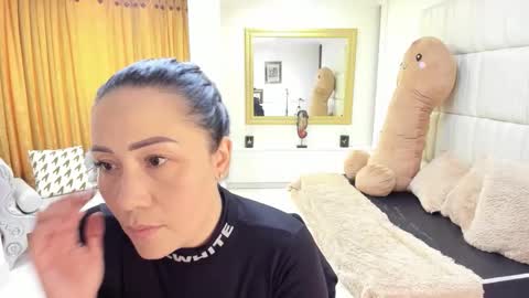 Snapshot of gaby_trent chatting on November 13, 6:07 pm gabriela online show from November 13, 6:07 pm