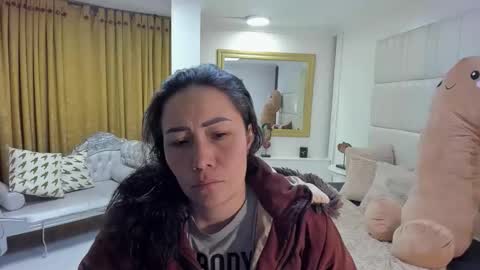 Snapshot of gaby_trent chatting on November 15, 10:23 am gabriela online show from November 15, 10:23 am