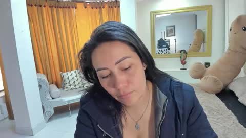 Snapshot of gaby_trent chatting on November 20, 2:50 pm gabriela online show from November 20, 2:50 pm