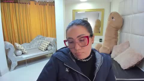 Snapshot of gaby_trent chatting on March 10, 5:29 pm gabriela online show from March 10, 5:29 pm