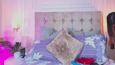 GabyEvans online show from April 16, 12:17 pm