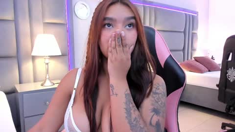 Snapshot of gabymoreau chatting on May 13, 8:06 pm gabymoreau online show from May 13, 8:06 pm
