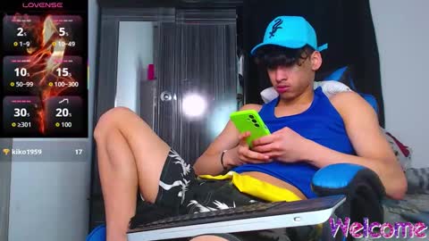 gael_jones online show from January 16, 6:39 am