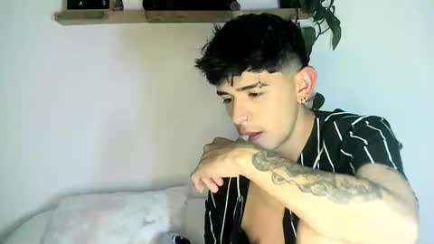 Snapshot of gaelgarcia07 chatting on February 13, 5:25 am Gael Garca online show from February 13, 5:25 am