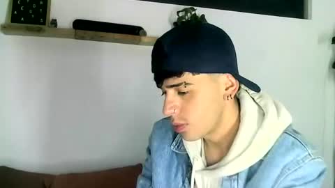 Snapshot of gaelgarcia07 chatting on February 15, 3:36 am Gael Garca online show from February 15, 3:36 am