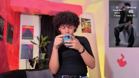 Snapshot of gaeloconner chatting on January 6, 1:31 am Gael Conner online show from January 6, 1:31 am