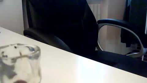 Snapshot of gagjno chatting on February 22, 1:53 pm gagjno online show from February 22, 1:53 pm