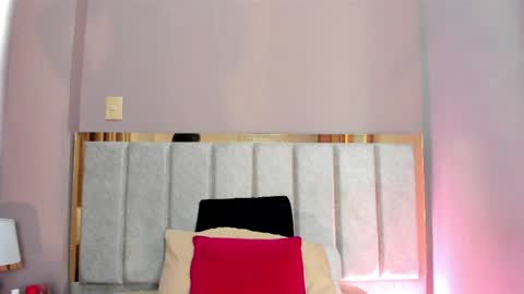 GahiaBelucci online show from April 14, 5:52 pm