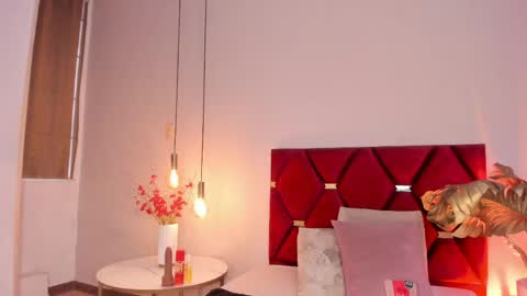 Snapshot of gahiabelucci chatting on April 29, 5:41 pm GahiaBelucci online show from April 29, 5:41 pm
