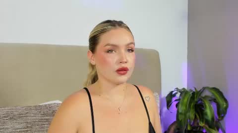 Gaia Baker  online show from June 29, 10:43 pm