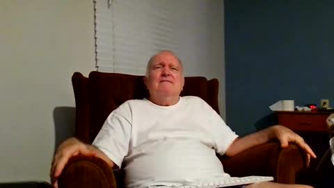 Snapshot of galacticfrank chatting on November 16, 6:30 am galacticfrank online show from November 16, 6:30 am