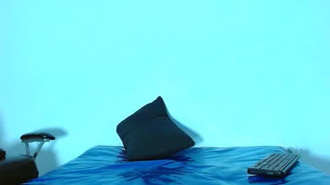 Ariel Aoir online show from March 20, 1:32 am