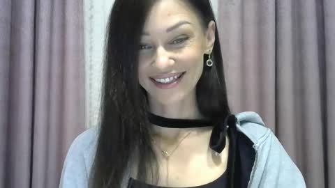 Snapshot of galaxy_33 chatting on September 29, 10:09 am galaxy_33 online show from September 29, 10:09 am