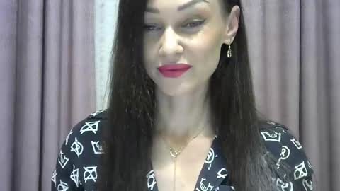 Snapshot of galaxy_33 chatting on October 5, 3:32 pm galaxy_33 online show from October 5, 3:32 pm