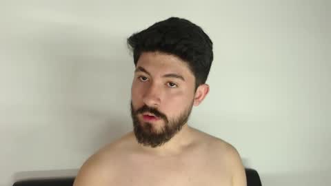 Snapshot of galit_g chatting on November 30, 5:00 am Gari online show from November 30, 5:00 am