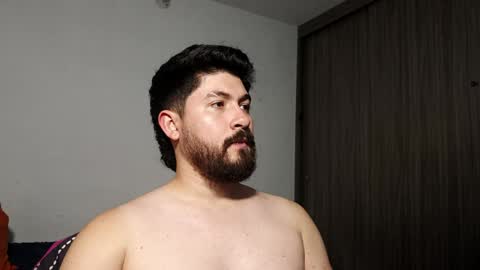 Snapshot of galit_g chatting on April 6, 3:37 am Gari online show from April 6, 3:37 am