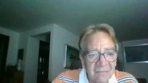 Snapshot of galloboy5 chatting on January 27, 4:41 am galloboy5 online show from January 27, 4:41 am