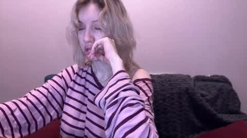Snapshot of gamachu_ulfinaa chatting on October 7, 9:12 pm GaamachuuUlfinaa online show from October 7, 9:12 pm