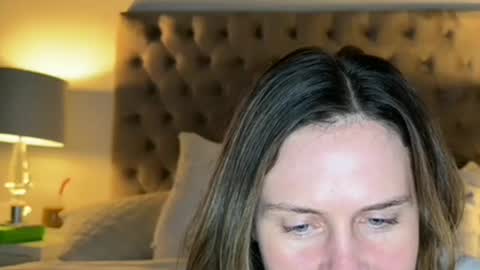 gamer_gal633618 online show from January 9, 9:38 pm