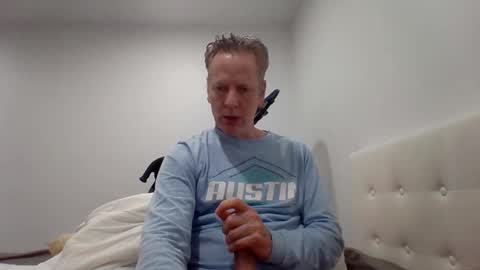 gamerboy200 online show from April 2, 1:20 pm