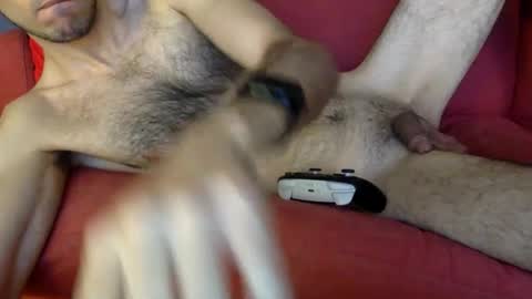 Snapshot of gamerdick009 chatting on October 17, 4:04 am gamerdick009 online show from October 17, 4:04 am