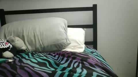 Snapshot of gamergurl3000 chatting on November 12, 7:20 am GamerGurl online show from November 12, 7:20 am