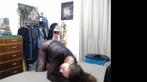 HOT  online show from February 8, 10:29 am