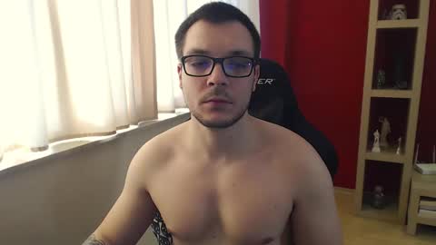 Snapshot of gangstalover8 chatting on December 18, 7:15 am GangstaLover online show from December 18, 7:15 am