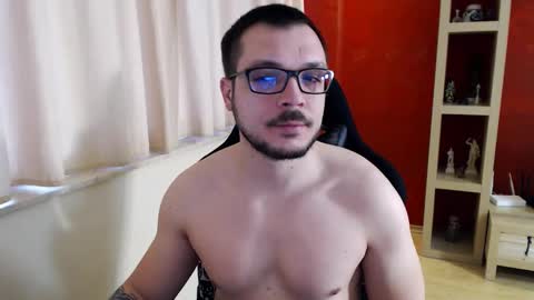 GangstaLover online show from February 6, 5:45 am