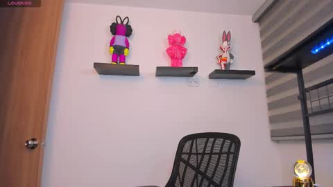 Snapshot of gangster_girl chatting on March 3, 5:13 am GANG online show from March 3, 5:13 am