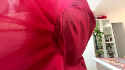 gapetrainee online show from November 21, 1:15 am