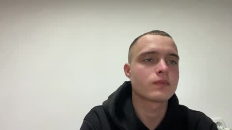 Max online show from February 3, 8:25 pm