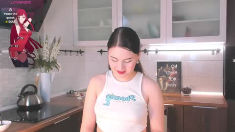 Snapshot of garden_flower chatting on January 23, 3:05 am Violla online show from January 23, 3:05 am