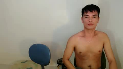 Snapshot of gardo_versoza chatting on June 2, 5:48 pm MIKEL online show from June 2, 5:48 pm