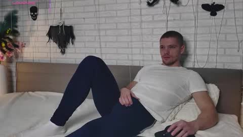 Gared online show from October 31, 6:25 am