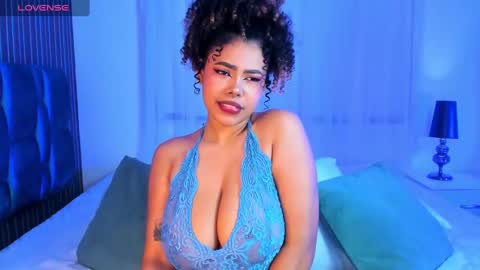 garnet  online show from December 22, 4:06 am