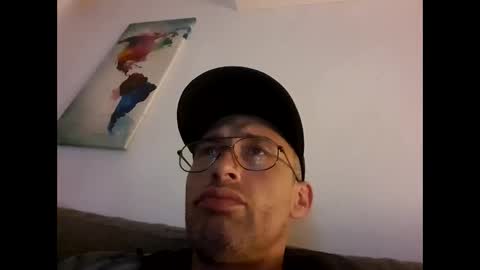 Snapshot of garrick1987 chatting on October 18, 10:54 pm garrick1987 online show from October 18, 10:54 pm