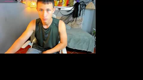 garuo_18 online show from November 4, 2:43 am