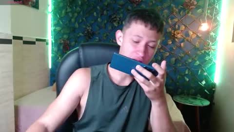 garuo_18 online show from November 18, 3:12 am