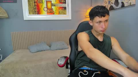 garuo_18 online show from November 30, 4:22 pm